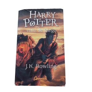 Harry Potter y el cáliz de fuego -
J. K. Rowling